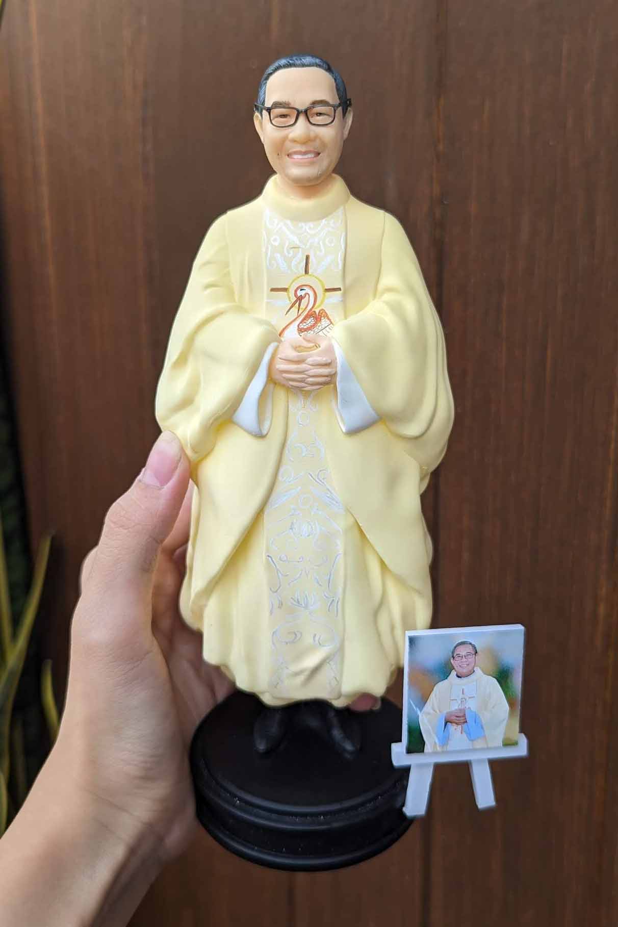 Gợi ý quà tặng linh mục