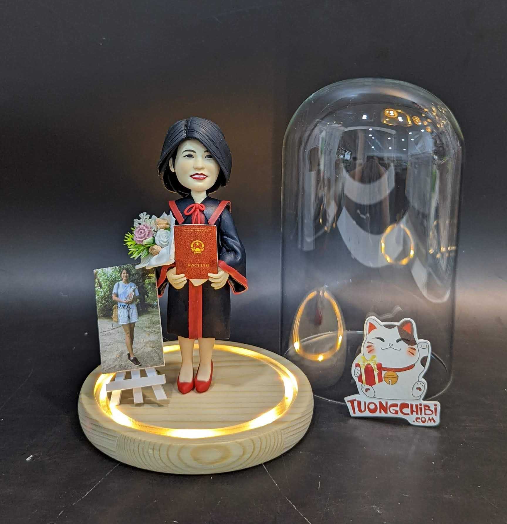 Tượng tốt nghiệp 2022